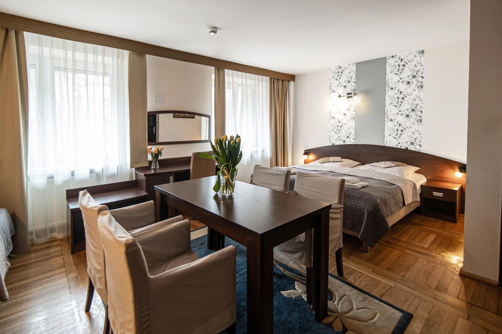 Quadruple Room,1668028710:JPEG