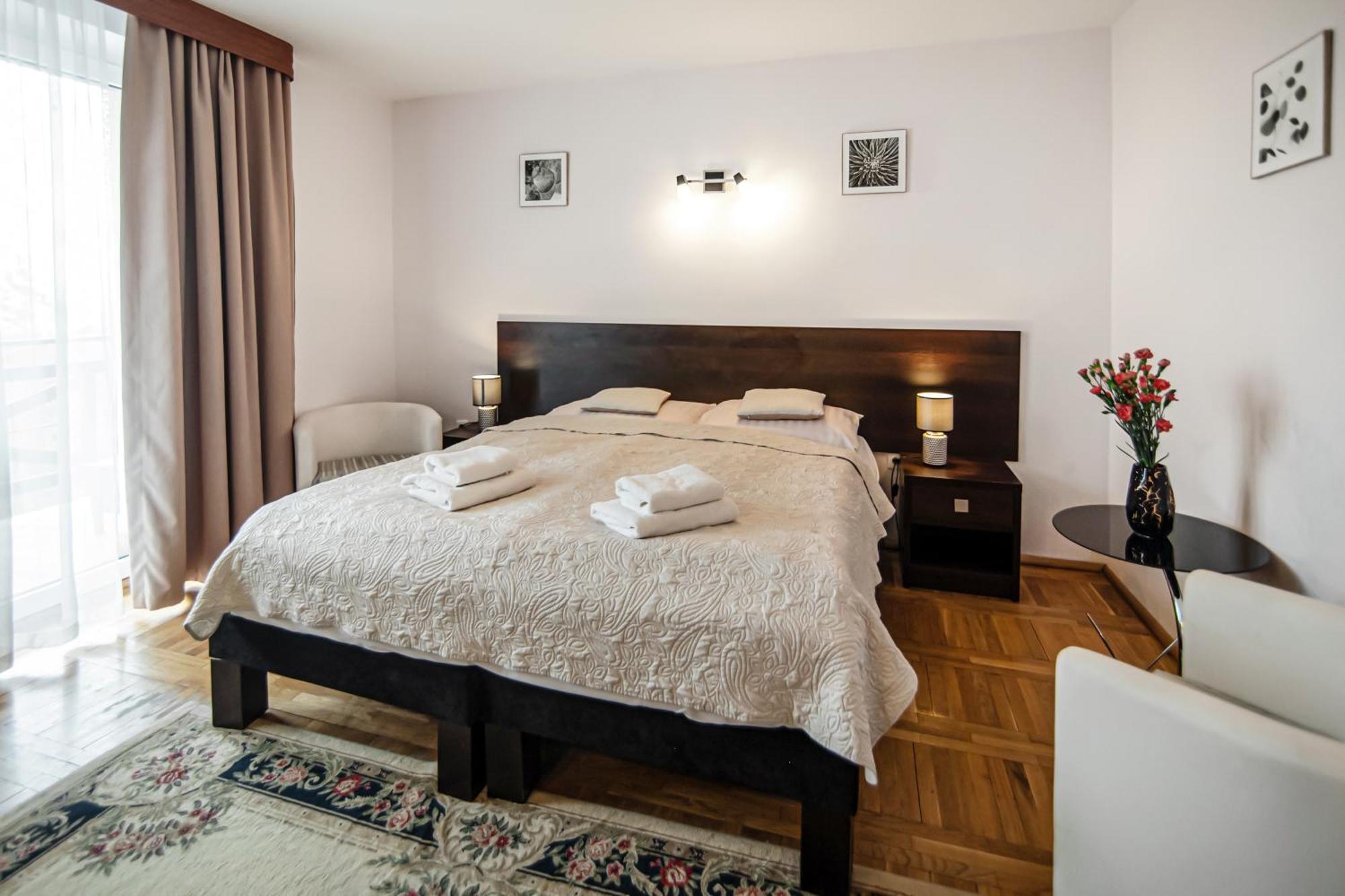 Double Room,1668028710:JPEG