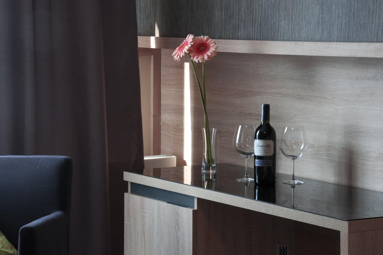 Apartment,649112586:JPEG